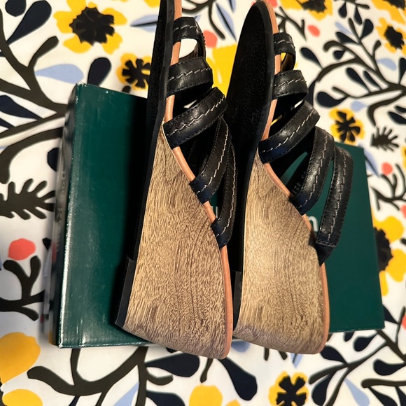 Paul Green-Pasadena Wedge Sandals - Picture 4 of 7